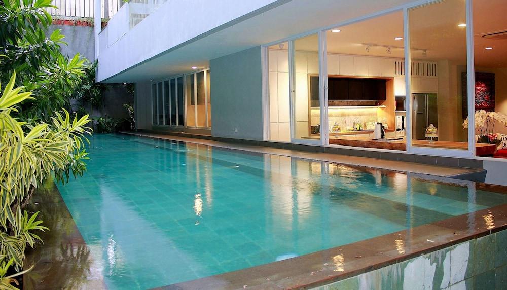 Zen Rooms Patra Kuningan Syariah Jakarta Exterior foto