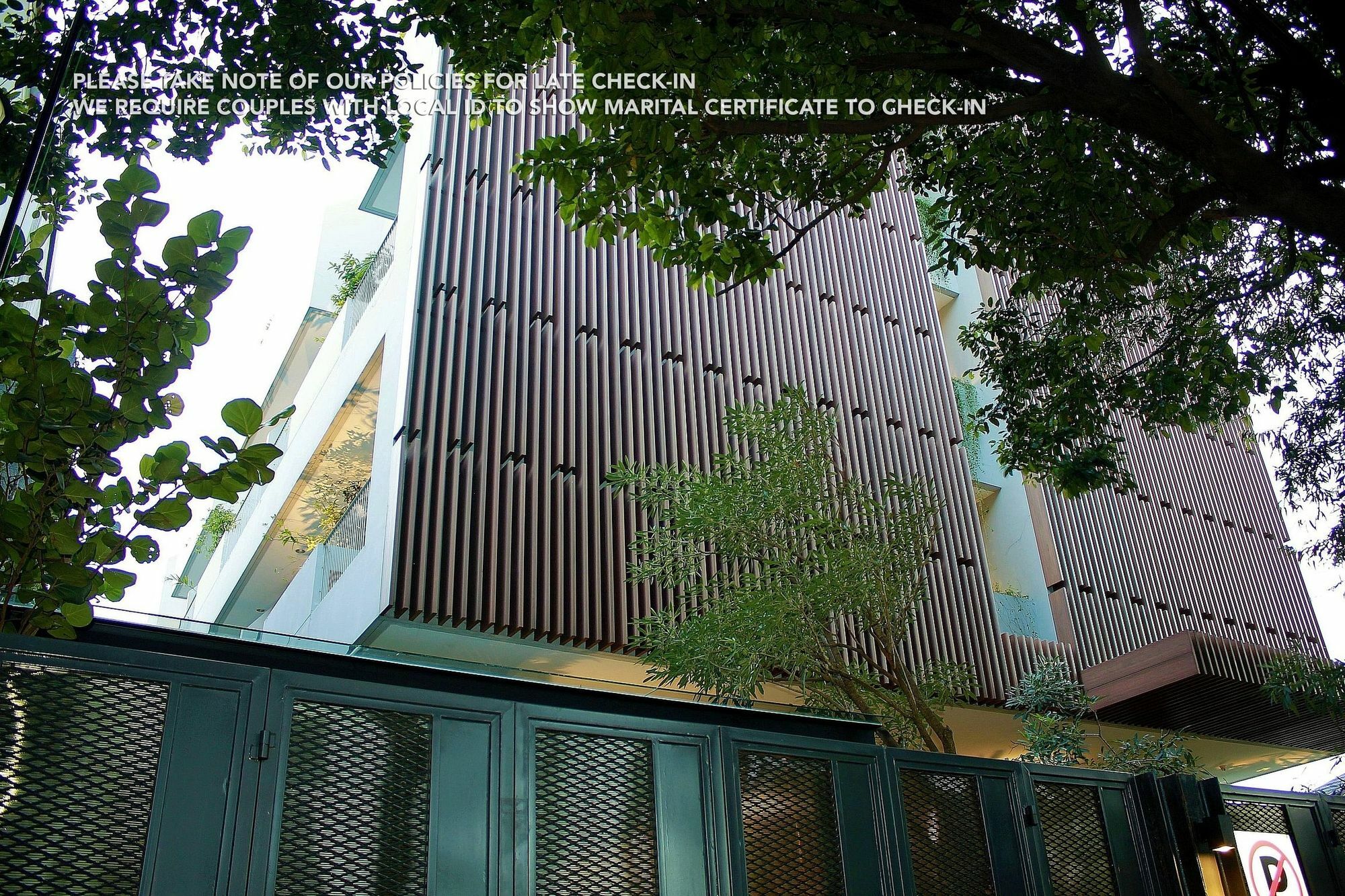 Zen Rooms Patra Kuningan Syariah Jakarta Exterior foto