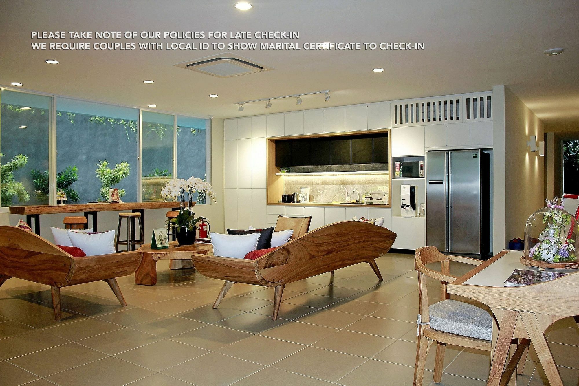Zen Rooms Patra Kuningan Syariah Jakarta Exterior foto