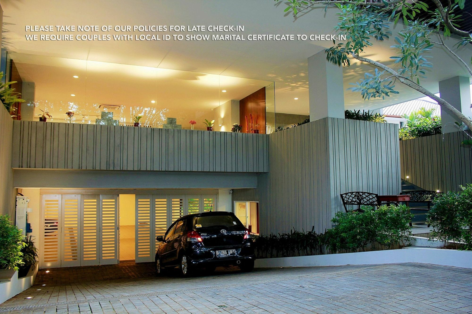 Zen Rooms Patra Kuningan Syariah Jakarta Exterior foto